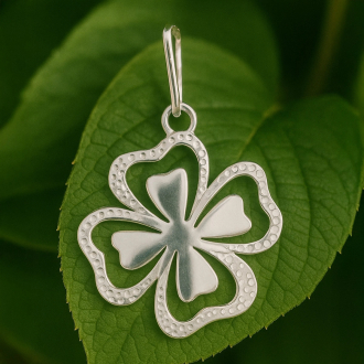 Stříbrný přívěsek čtyřlístek PA6062